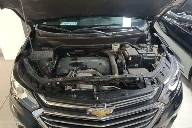 Used Chevrolet Equinox 2018 550T Automatic All-Wheel-Drive Boundary Edition Engine Bay