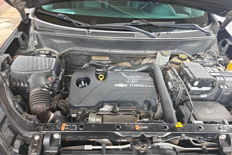 Used Chevrolet Equinox 2018 535T Automatic YuJie Edition Engine Bay