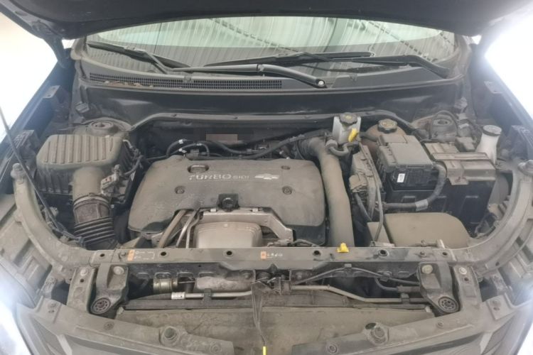 Used Chevrolet Equinox 2018 RS 550T Automatic All-Wheel-Drive Boundary Edition Engine Bay