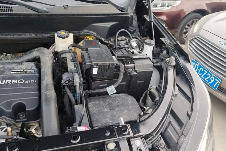 Used Chevrolet Equinox 2018 535T Automatic YuJie Edition Engine Bay Left