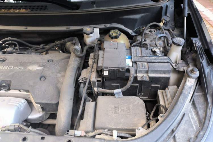 Used Chevrolet Equinox 2018 RS 550T Automatic All-Wheel-Drive Boundary Edition Engine Bay Left