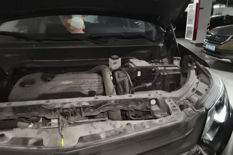 Used Chevrolet Equinox 2018 535T Automatic YuJie Edition Engine Bay Left