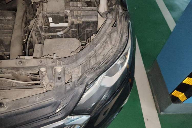 Used Chevrolet Equinox 2018 535T Automatic YuJie Edition Engine Bay Left