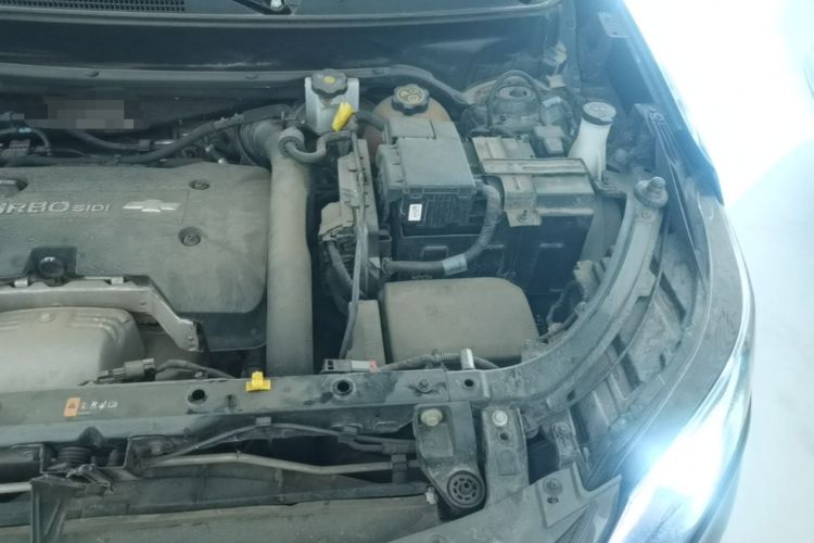 Used Chevrolet Equinox 2018 RS 550T Automatic All-Wheel-Drive Boundary Edition Engine Bay Left