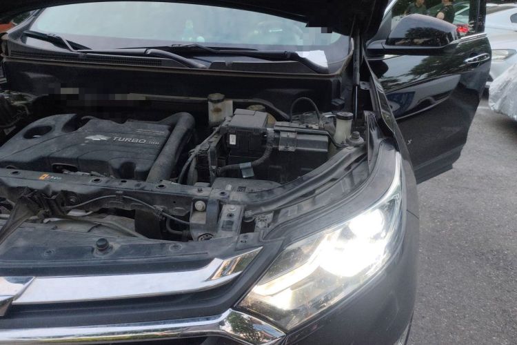Used Chevrolet Equinox 2018 535T Automatic YuJie Edition Engine Bay Left