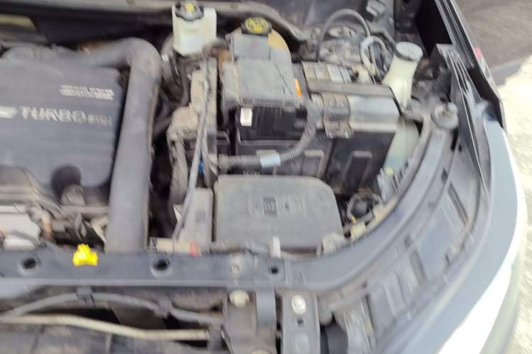 Used Chevrolet Equinox 2018 535T Automatic YuJie Edition Engine Bay Left