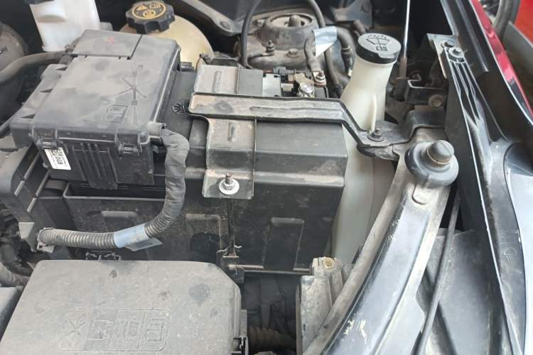 Used Chevrolet Equinox 2018 RS 550T Automatic All-Wheel-Drive Boundary Edition Engine Bay Left