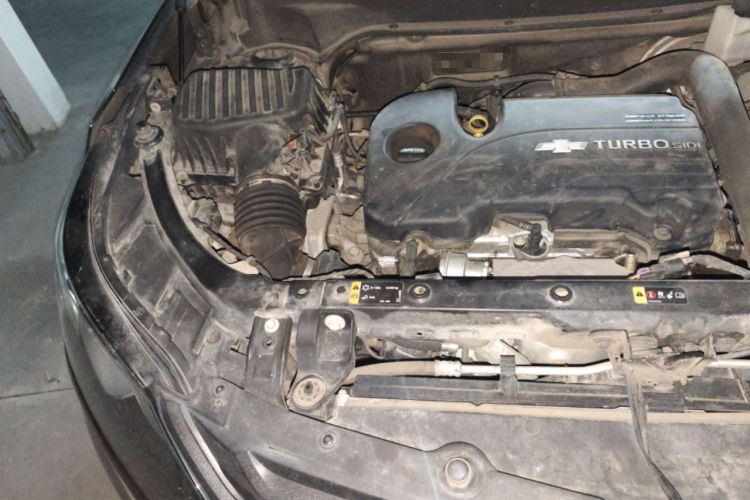 Used Chevrolet Equinox 2018 535T Automatic YuJie Edition Engine Bay Right