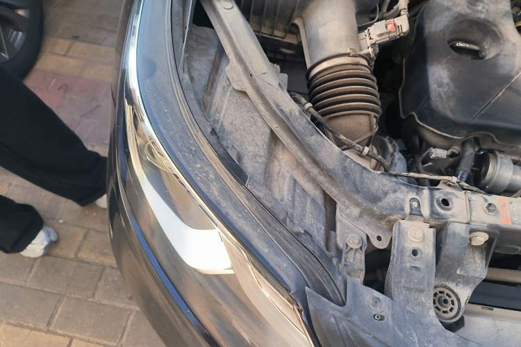 Used Chevrolet Equinox 2018 535T Automatic Chijie Edition Engine Bay Right