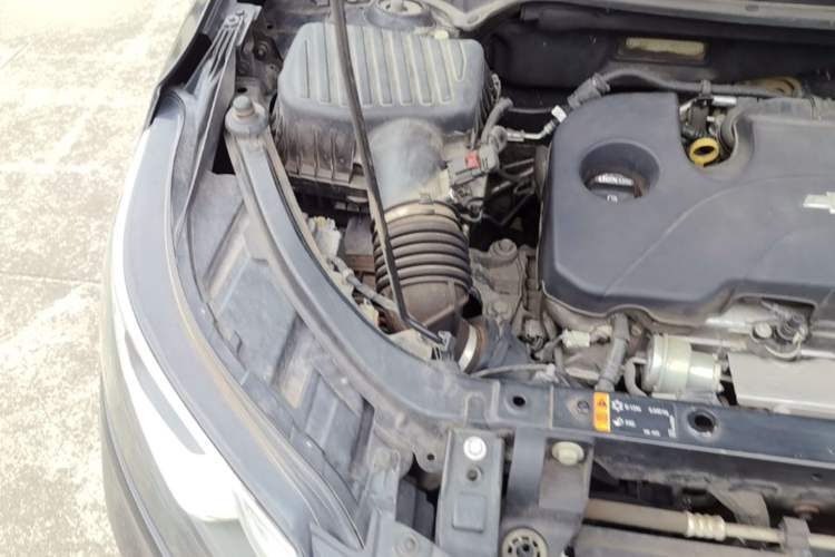 Used Chevrolet Equinox 2018 535T Automatic YuJie Edition Engine Bay Right