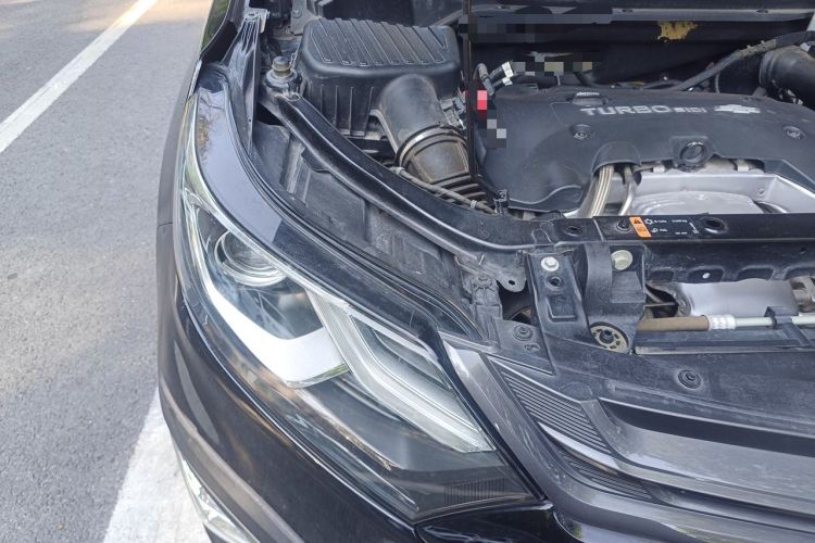 Used Chevrolet Equinox 2018 RS 550T Automatic All-Wheel-Drive Boundary Edition Engine Bay Right