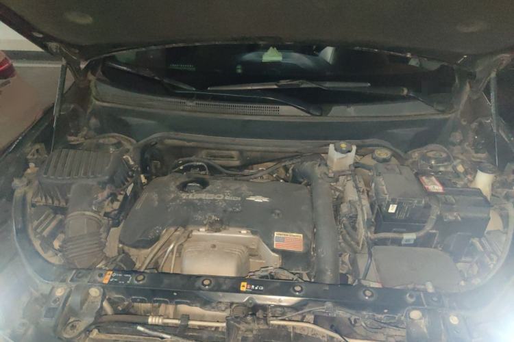 Used Chevrolet Equinox 2018 RS 550T Automatic All-Wheel-Drive Boundary Edition Engine Bay