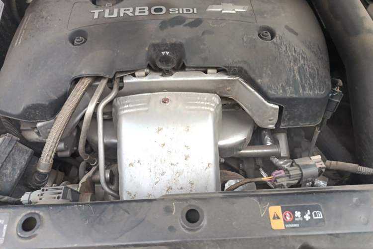 Used Chevrolet Equinox 2018 RS 550T Automatic All-Wheel-Drive Boundary Edition Engine Bay