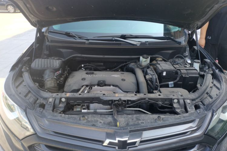 Used Chevrolet Equinox 2018 RS 550T Automatic All-Wheel-Drive Boundary Edition Engine Bay