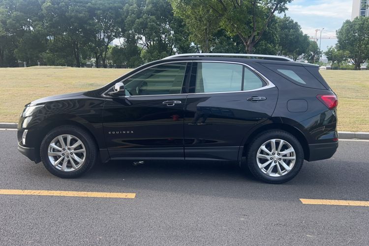Used Chevrolet Equinox 2018 550T Automatic All-Wheel-Drive Boundary Edition Exterior 2