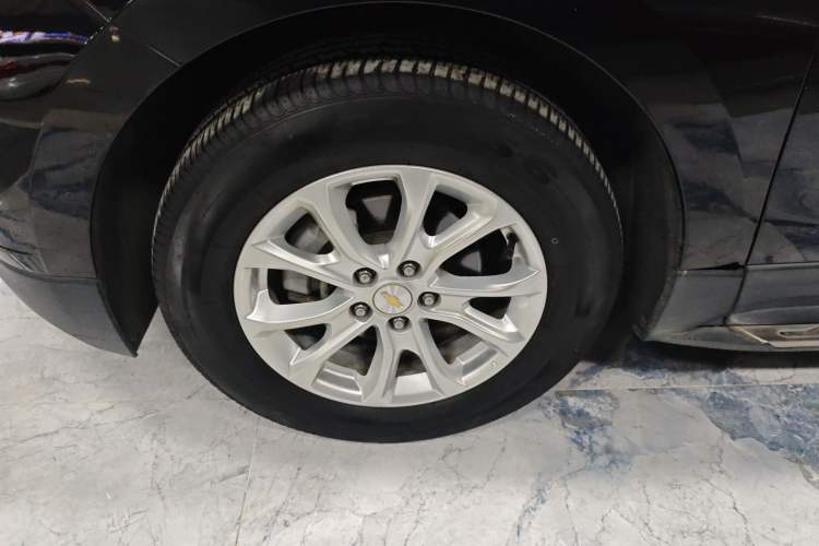 Used Chevrolet Equinox 2018 535T Automatic Lingjie Edition Exterior 4
