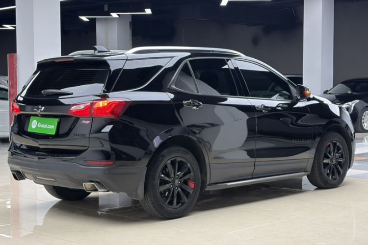 Used Chevrolet Equinox 2018 RS 550T Automatic All-Wheel-Drive Boundary Edition Exterior 4