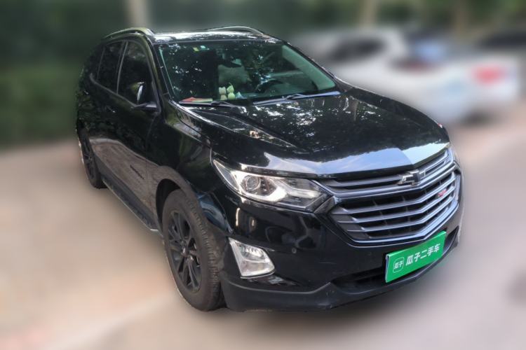 Used Chevrolet Equinox 2018 RS 550T Automatic All-Wheel-Drive Boundary Edition Front Right 45 Deg