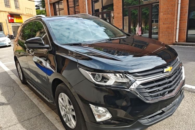 Used Chevrolet Equinox 2018 535T Automatic YuJie Edition Front Right 45 Deg