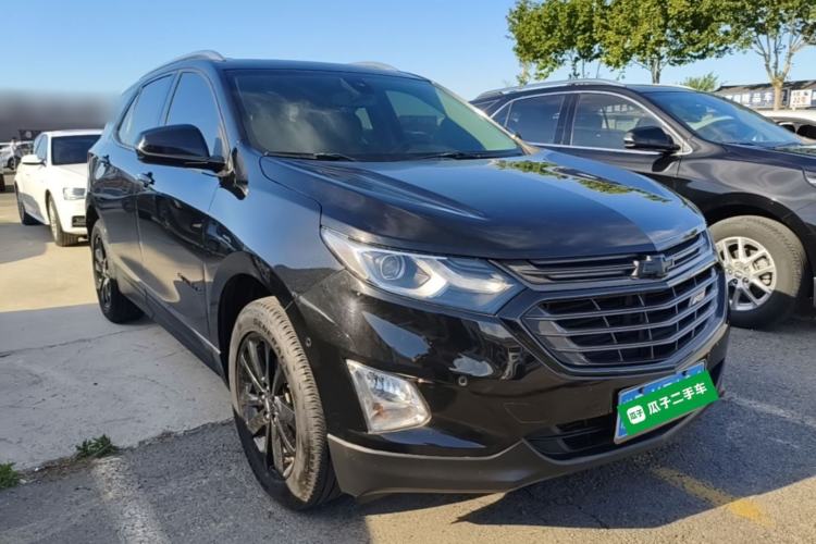 Used Chevrolet Equinox 2018 RS 550T Automatic All-Wheel-Drive Boundary Edition Front Right 45 Deg