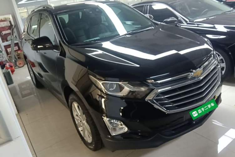 Used Chevrolet Equinox 2018 550T Automatic All-Wheel-Drive Boundary Edition Front Right 45 Deg