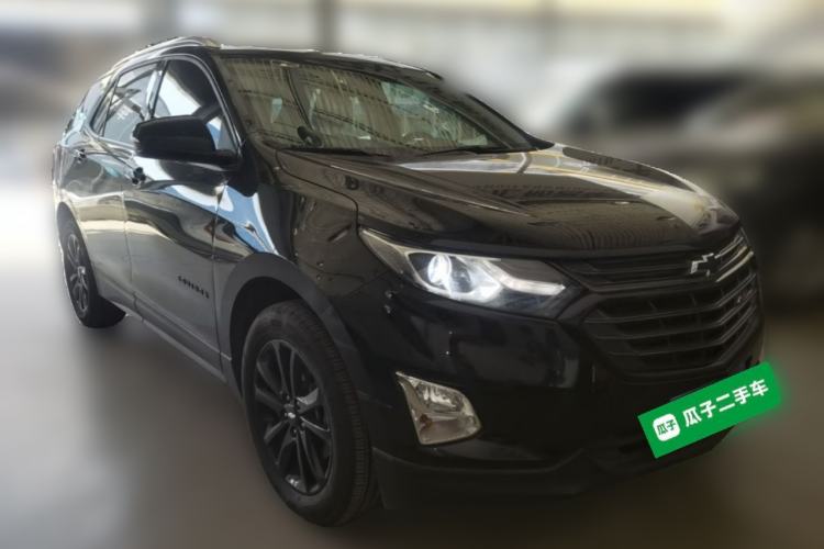 Used Chevrolet Equinox 2018 RS 550T Automatic All-Wheel-Drive Boundary Edition Front Right 45 Deg