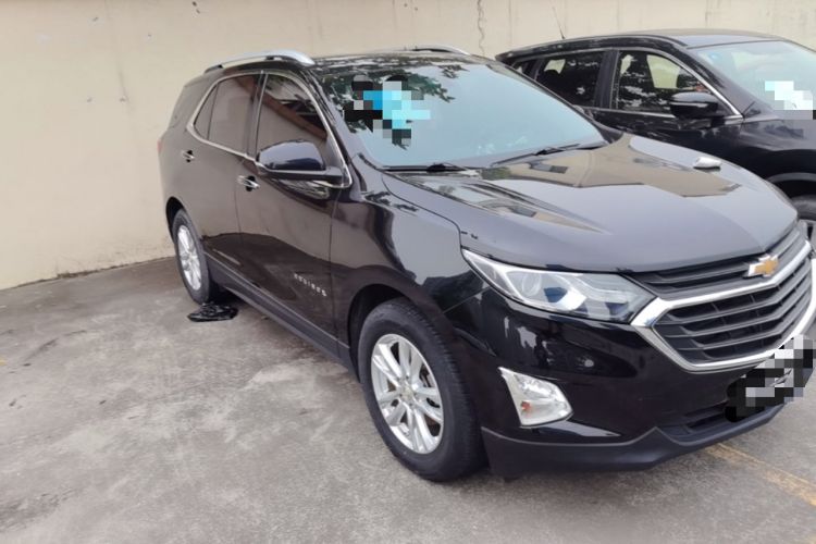 Used Chevrolet Equinox 2018 535T Automatic YuJie Edition Front Right 45 Deg