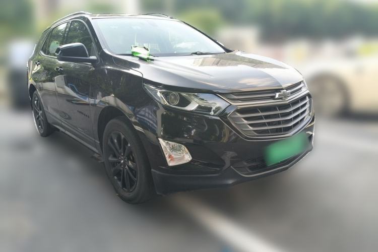 Used Chevrolet Equinox 2018 RS 550T Automatic All-Wheel-Drive Boundary Edition Front Right 45 Deg