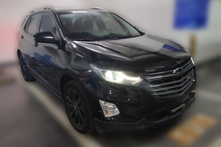 Used Chevrolet Equinox 2018 RS 550T Automatic All-Wheel-Drive Boundary Edition Front Right 45 Deg
