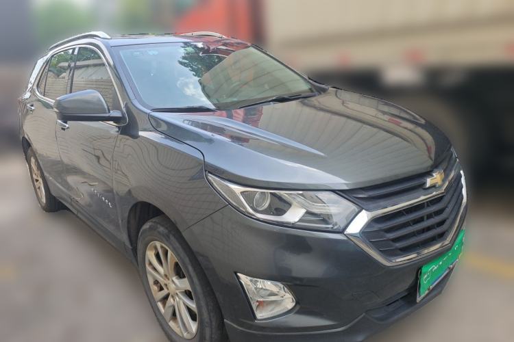 Used Chevrolet Equinox 2018 550T Automatic All-Wheel-Drive Explorer Edition Front Right 45 Deg
