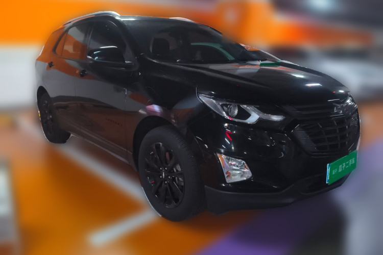 Used Chevrolet Equinox 2018 RS 550T Automatic All-Wheel-Drive Boundary Edition Front Right 45 Deg