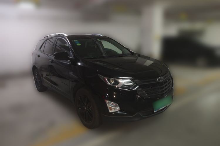 Used Chevrolet Equinox 2018 RS 550T Automatic All-Wheel-Drive Boundary Edition Front Right 45 Deg