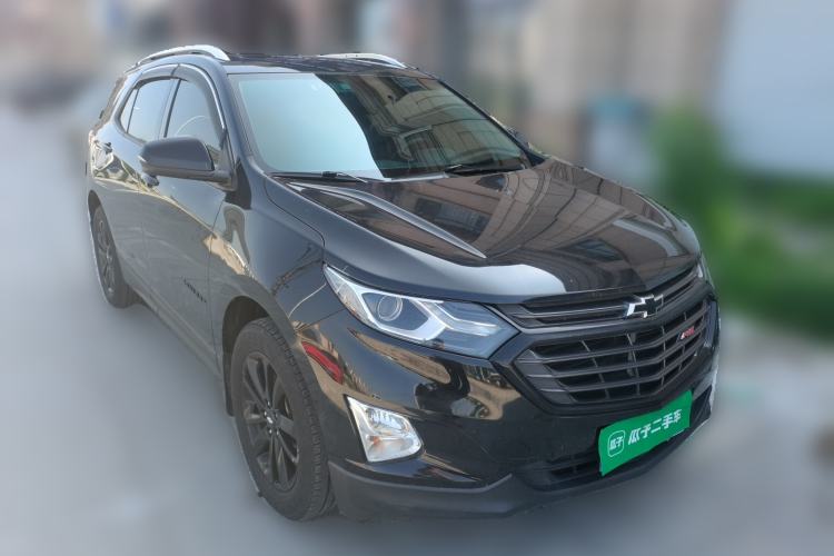 Used Chevrolet Equinox 2018 RS 550T Automatic All-Wheel-Drive Boundary Edition Front Right 45 Deg