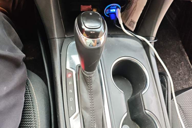 Used Chevrolet Equinox 2018 535T Automatic Chijie Edition Gear Lever