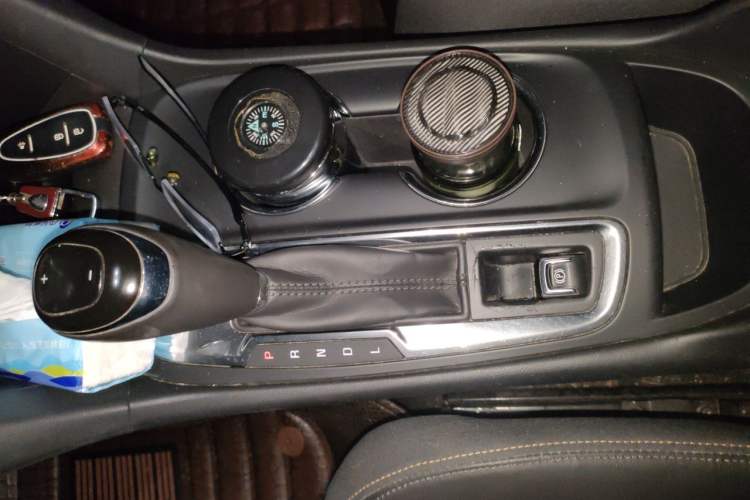 Used Chevrolet Equinox 2018 535T Automatic YuJie Edition Gear Lever