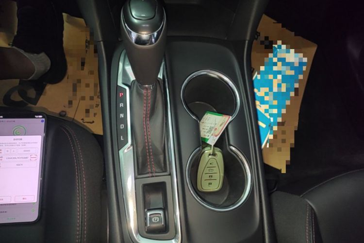 Used Chevrolet Equinox 2018 Redline 550T Automatic All-Wheel-Drive RS Edition Gear Lever