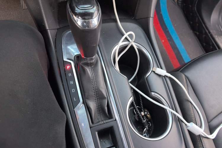 Used Chevrolet Equinox 2018 535T Automatic Chijie Edition Gear Lever