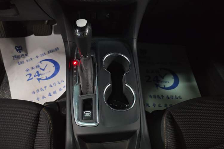 Used Chevrolet Equinox 2018 535T Automatic Lingjie Edition Gear Lever
