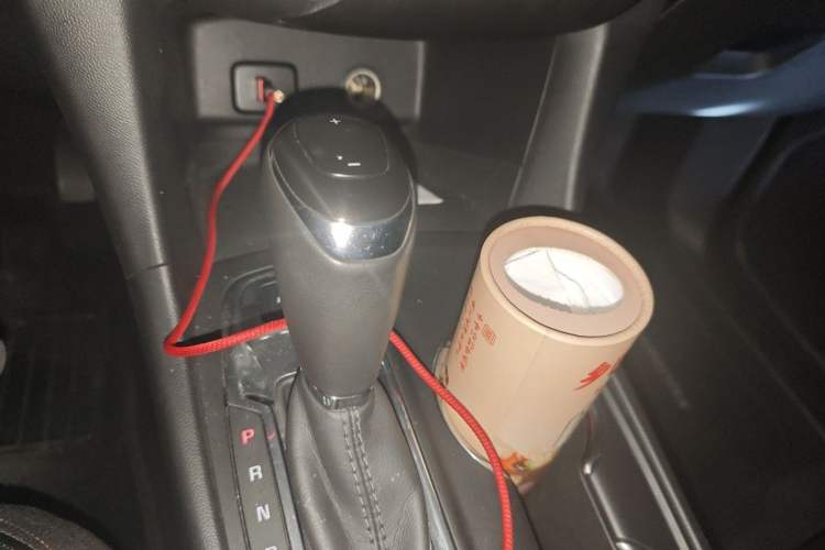 Used Chevrolet Equinox 2018 RS 550T Automatic All-Wheel-Drive Boundary Edition Gear Lever