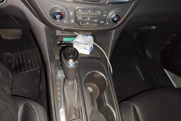 Used Chevrolet Equinox 2018 535T Automatic YuJie Edition Gear Lever