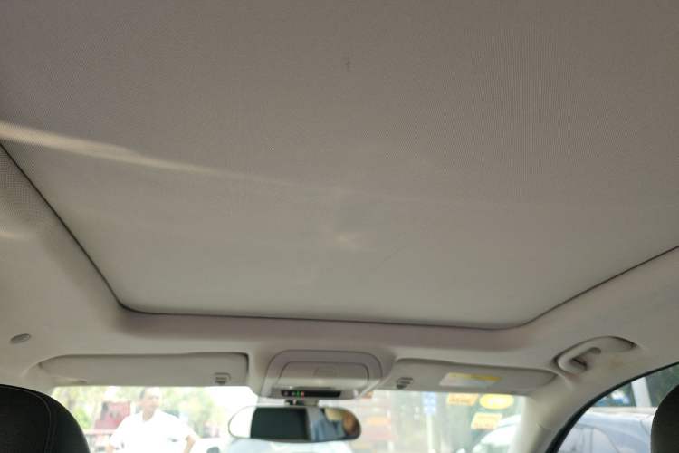 Used Chevrolet Equinox 2018 RS 550T Automatic All-Wheel-Drive Boundary Edition Headliner