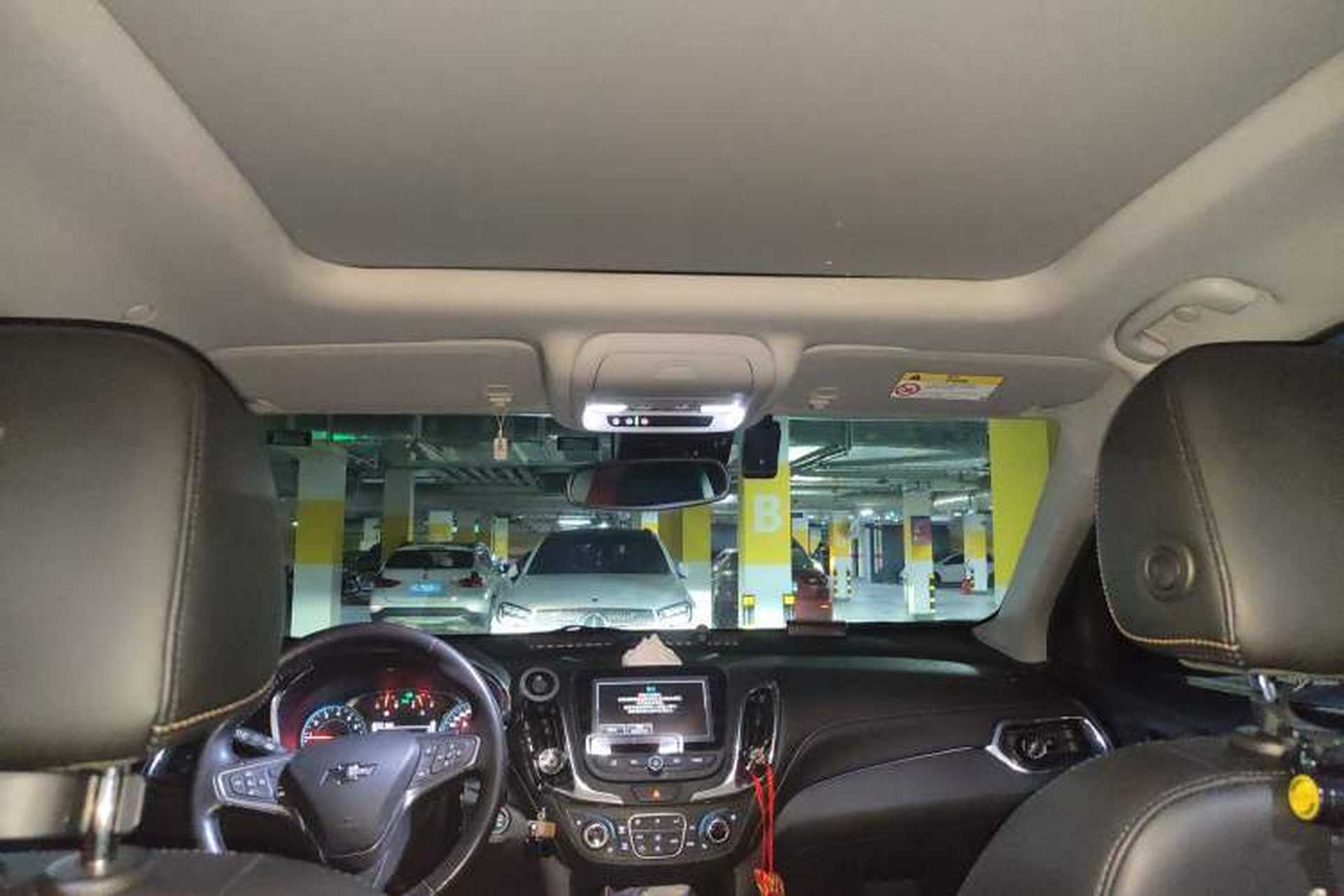 Used Chevrolet Equinox 2018 RS 550T Automatic All-Wheel-Drive Boundary Edition Headliner