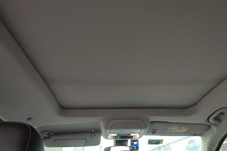 Used Chevrolet Equinox 2018 RS 550T Automatic All-Wheel-Drive Boundary Edition Headliner