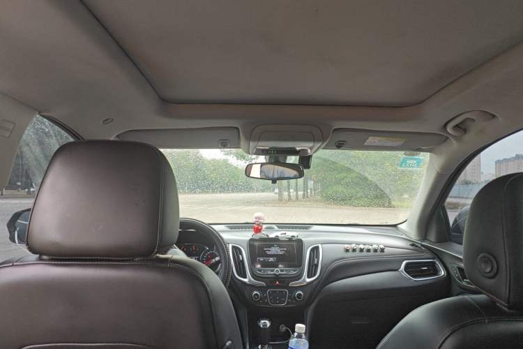 Used Chevrolet Equinox 2018 535T Automatic YuJie Edition Headliner