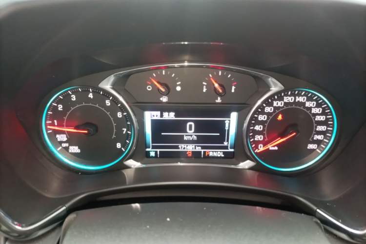 Used Chevrolet Equinox 2018 RS 550T Automatic All-Wheel-Drive Boundary Edition Instrument Cluster