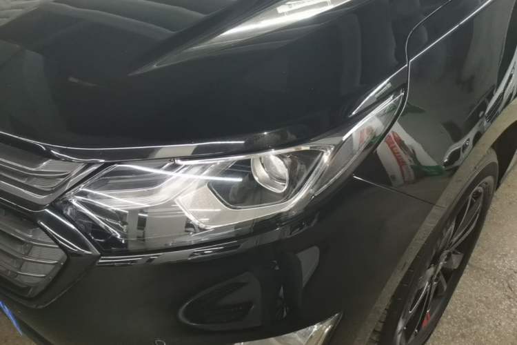 Used Chevrolet Equinox 2018 Redline 550T Automatic All-Wheel-Drive Trailblazer RS Edition Left Front Headlight