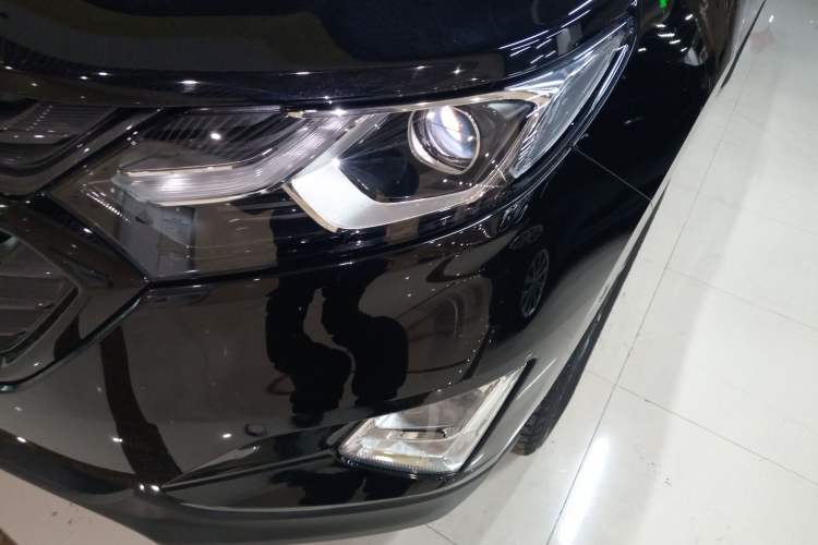 Used Chevrolet Equinox 2018 RS 550T Automatic All-Wheel-Drive Boundary Edition Left Front Headlight