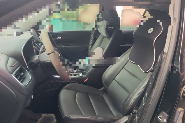 Used Chevrolet Equinox 2018 RS 550T Automatic All-Wheel-Drive Boundary Edition Left Front Seat