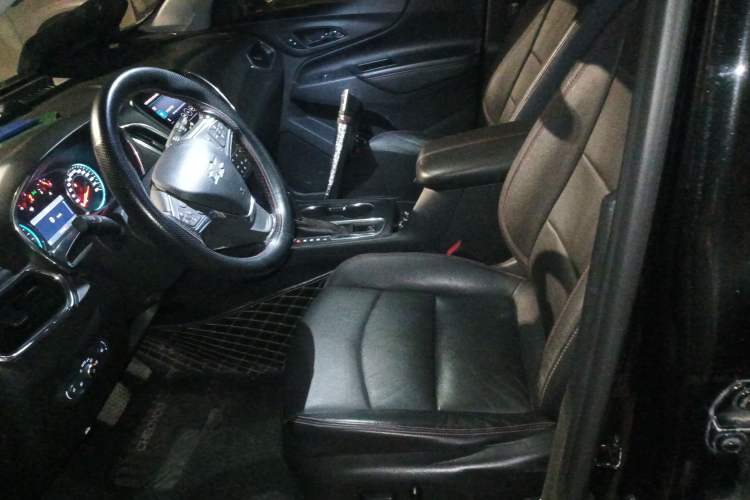 Used Chevrolet Equinox 2018 Redline 550T Automatic All-Wheel-Drive RS Edition Left Front Seat