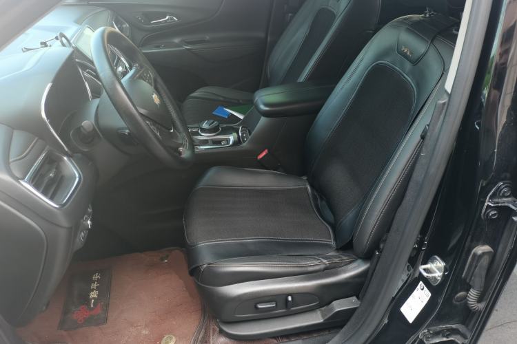 Used Chevrolet Equinox 2018 RS 550T Automatic All-Wheel-Drive Boundary Edition Left Front Seat